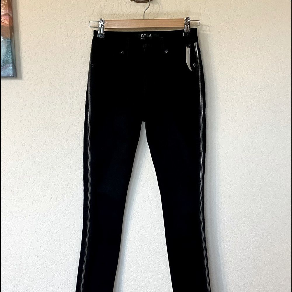 DTLA Brand  Jeans NWT - Picture 2 of 12